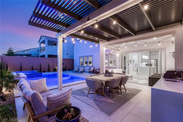 10357 Terra Landings Avenue, Las Vegas, NV 89166