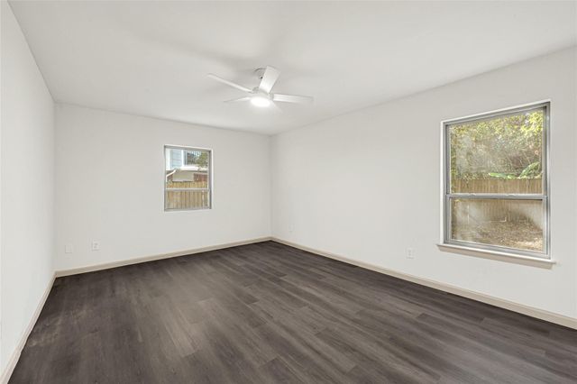 7 S Cypress Pine Drive, Spring, TX 77381