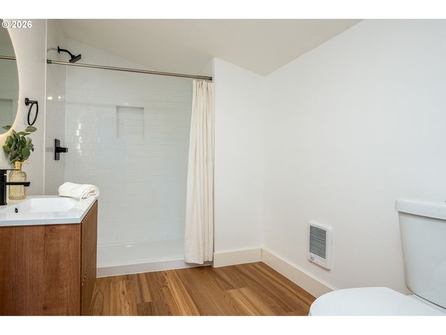 7028 N SAINT LOUIS Ave, Portland, OR 97203