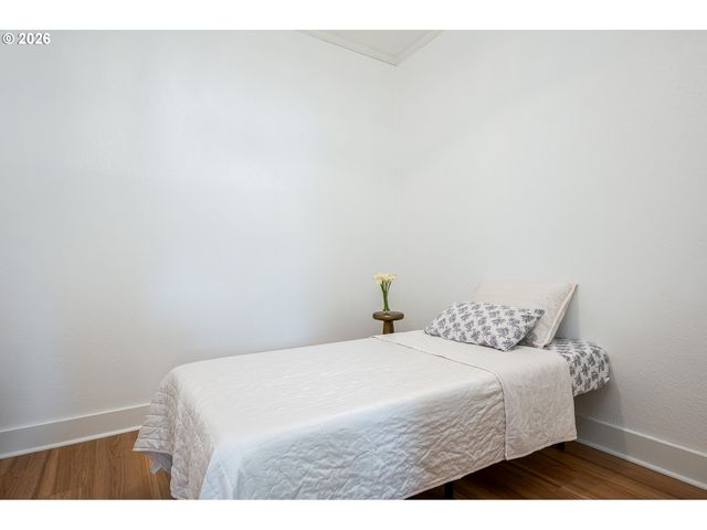 7028 N SAINT LOUIS Ave, Portland, OR 97203