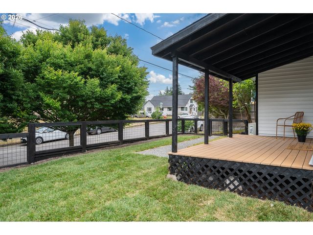 7028 N SAINT LOUIS Ave, Portland, OR 97203
