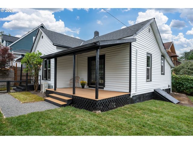 7028 N SAINT LOUIS Ave, Portland, OR 97203