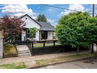 7028 N SAINT LOUIS Ave, Portland, OR 97203