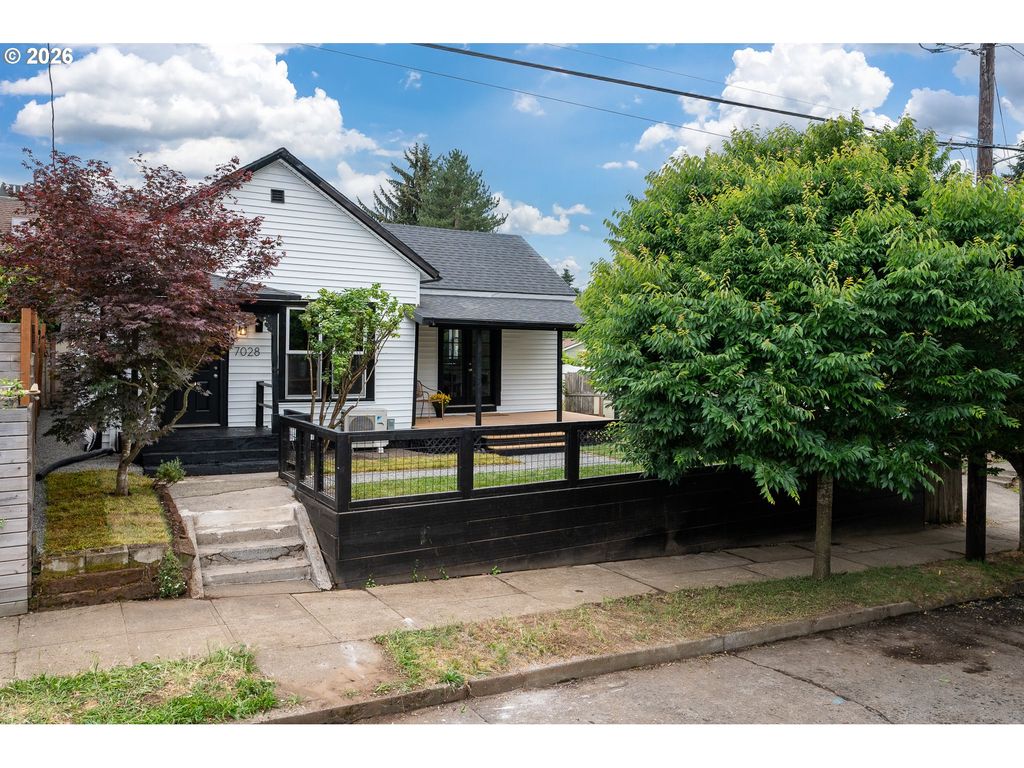 7028 N SAINT LOUIS Ave, Portland, OR 97203