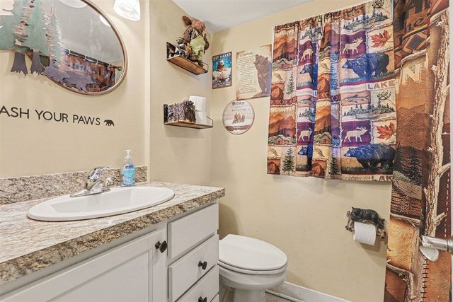 244 S Waverly Road, Holland, MI 49423