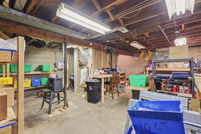244 S Waverly Road, Holland, MI 49423