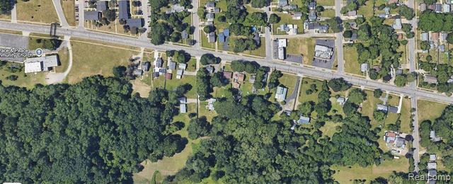 364 Lakeside Drive, Pontiac, MI 48340