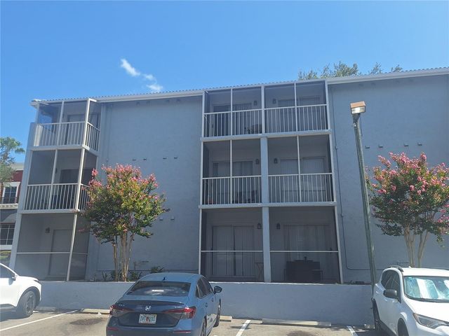 136 BLUE POINTE WAY 350, Altamonte Springs, FL 32701