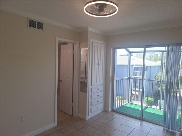 136 BLUE POINTE WAY 350, Altamonte Springs, FL 32701