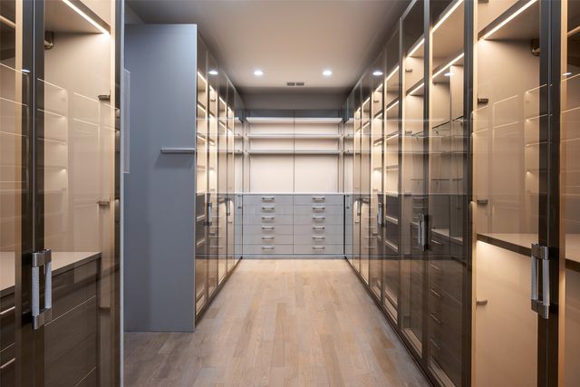 11219 Leachman Circle, Dallas, TX 75229