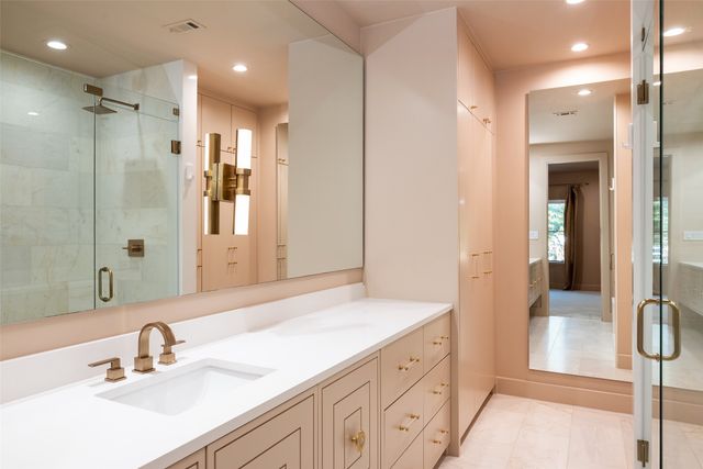 11219 Leachman Circle, Dallas, TX 75229