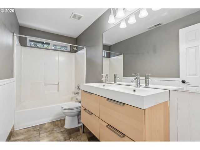 1612 Se 187TH Pl, Vancouver, WA 98683
