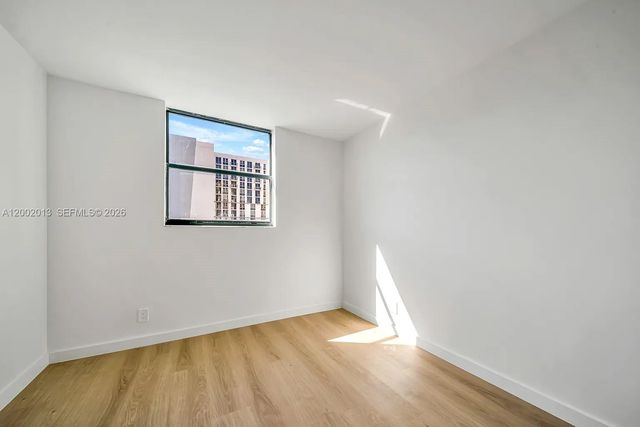 501 SW 1st St 502, Miami, FL 33130