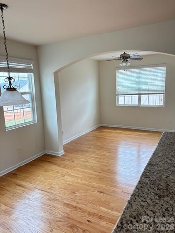 17924 Ragtop Day Lane, Cornelius, NC 28031