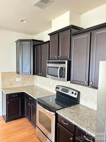 17924 Ragtop Day Lane, Cornelius, NC 28031