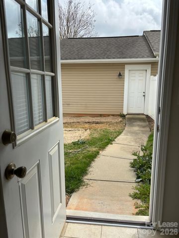 17924 Ragtop Day Lane, Cornelius, NC 28031