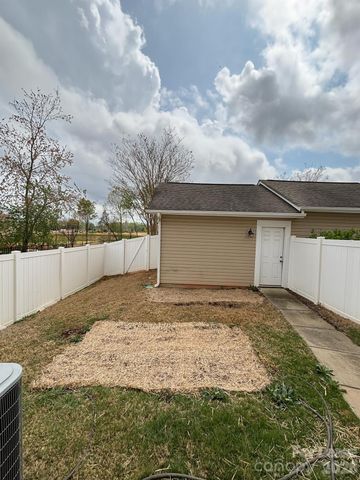 17924 Ragtop Day Lane, Cornelius, NC 28031