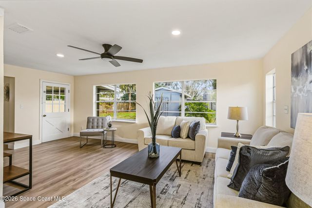 2283 Saint Swithin Lane, Melbourne, FL 32935