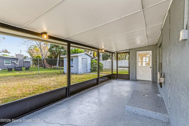 2283 Saint Swithin Lane, Melbourne, FL 32935