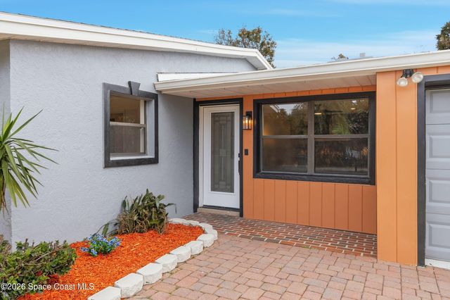 2283 Saint Swithin Lane, Melbourne, FL 32935