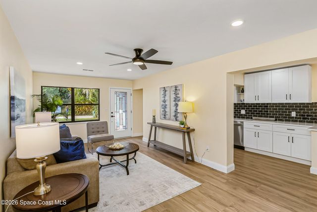 2283 Saint Swithin Lane, Melbourne, FL 32935