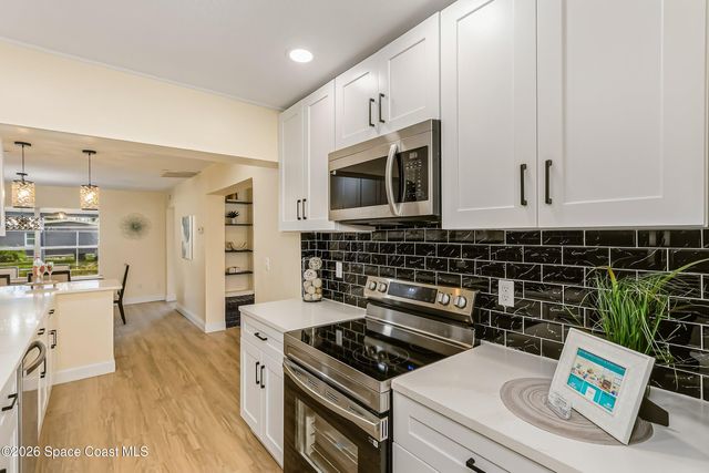 2283 Saint Swithin Lane, Melbourne, FL 32935