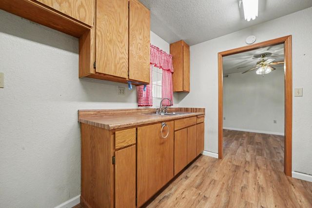 5039 Old EmigrantTrail East, Mountain Ranch, CA 95246
