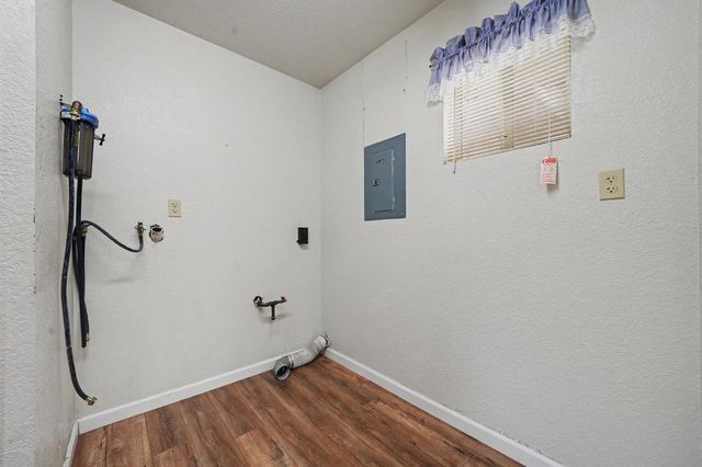 5039 Old EmigrantTrail East, Mountain Ranch, CA 95246