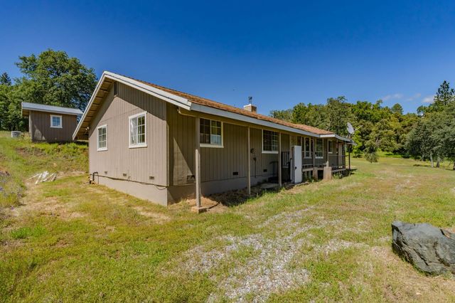 5039 Old EmigrantTrail East, Mountain Ranch, CA 95246