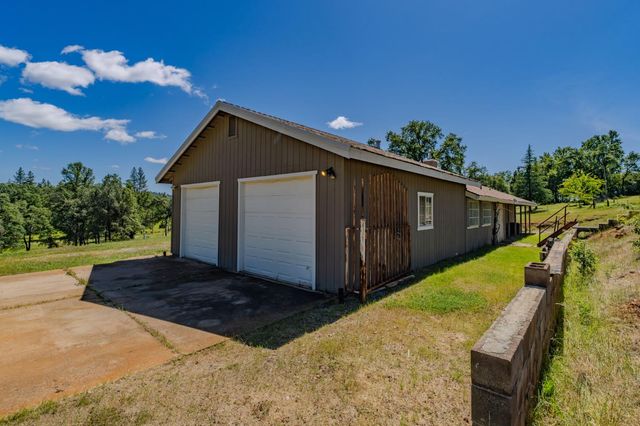 5039 Old EmigrantTrail East, Mountain Ranch, CA 95246