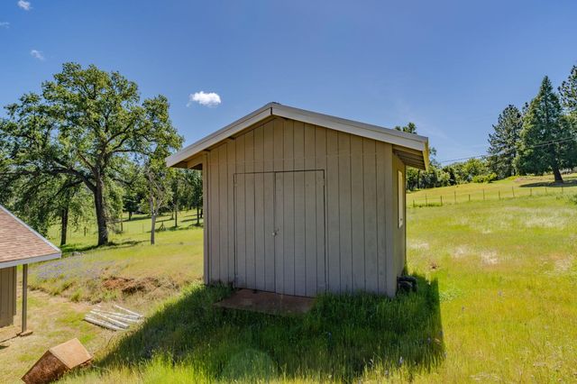 5039 Old EmigrantTrail East, Mountain Ranch, CA 95246