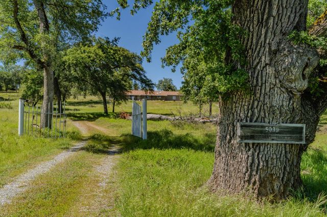 5039 Old EmigrantTrail East, Mountain Ranch, CA 95246