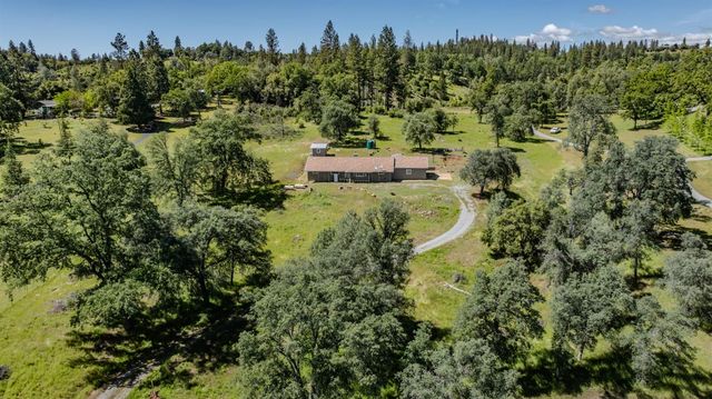 5039 Old EmigrantTrail East, Mountain Ranch, CA 95246