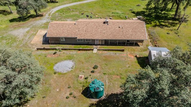 5039 Old EmigrantTrail East, Mountain Ranch, CA 95246