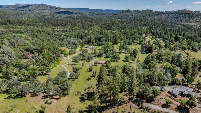 5039 Old EmigrantTrail East, Mountain Ranch, CA 95246