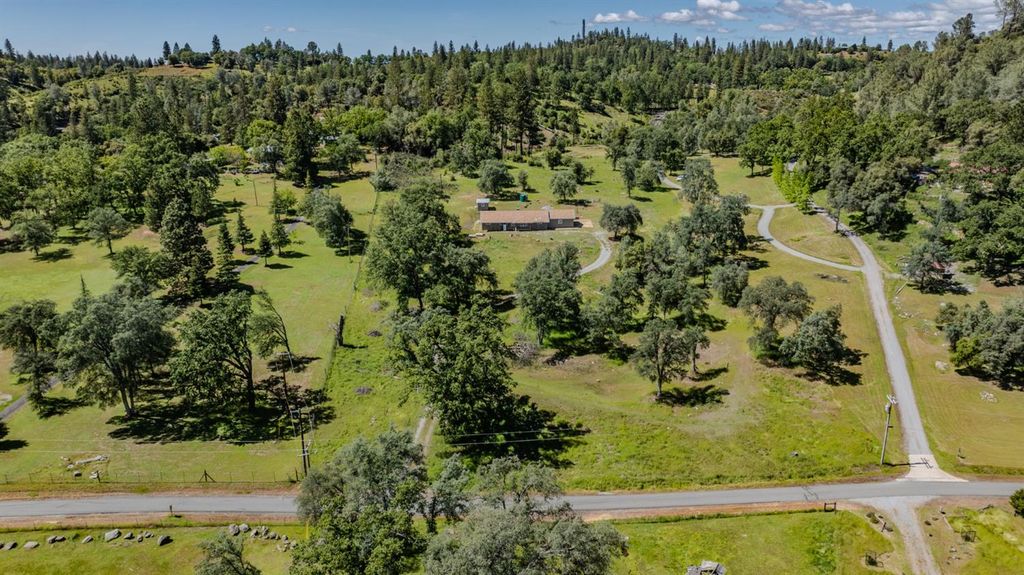 5039 Old EmigrantTrail East, Mountain Ranch, CA 95246