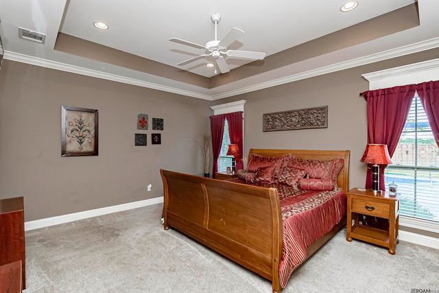 22330 Fairway View Dr, Zachary, LA 70791