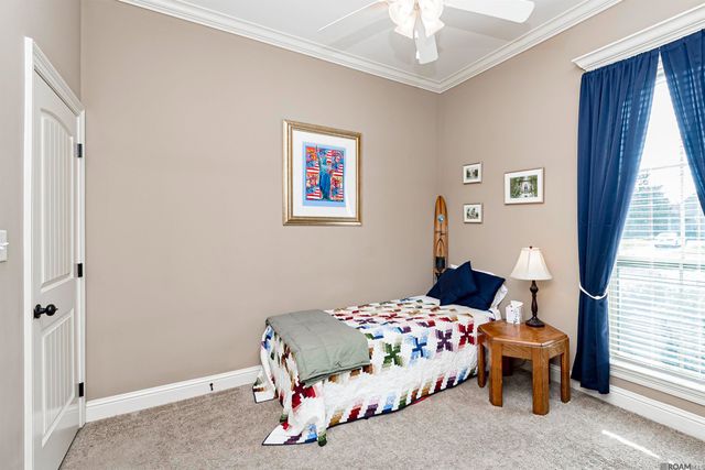 22330 Fairway View Dr, Zachary, LA 70791