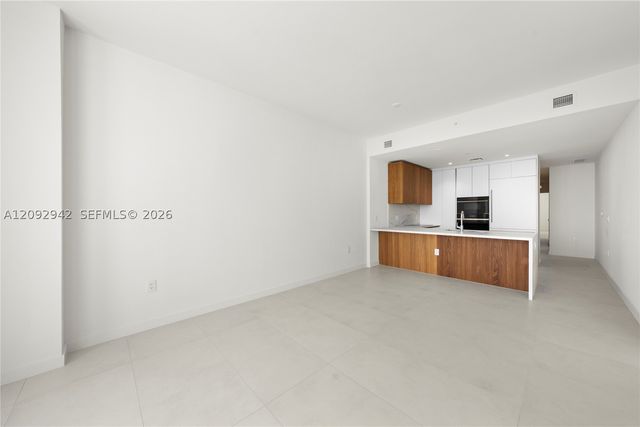 1400 Biscayne Boulevard 3005, Miami, FL 33132