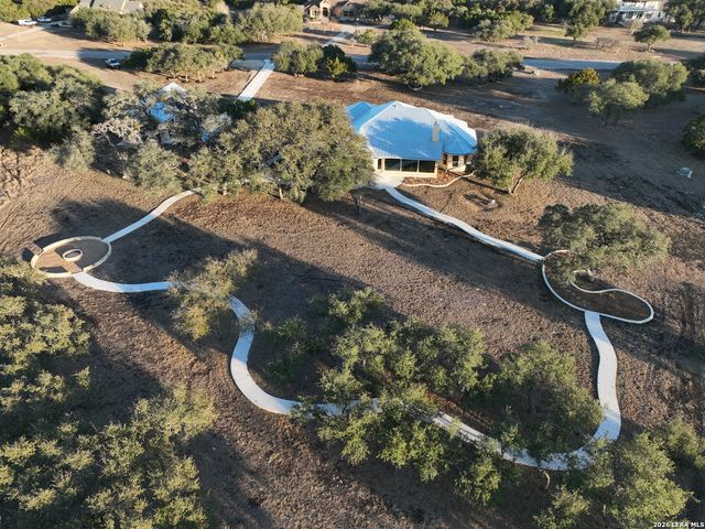 169 Nueces, Boerne, TX 78006