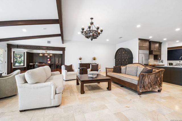 169 Nueces, Boerne, TX 78006