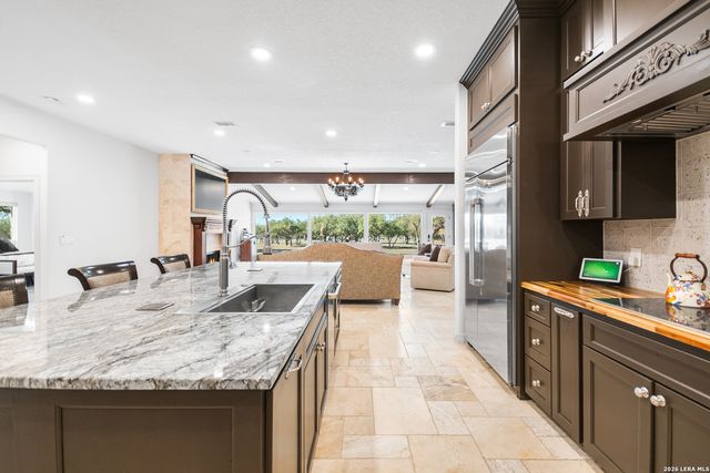 169 Nueces, Boerne, TX 78006