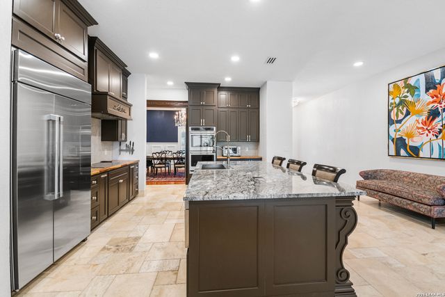 169 Nueces, Boerne, TX 78006