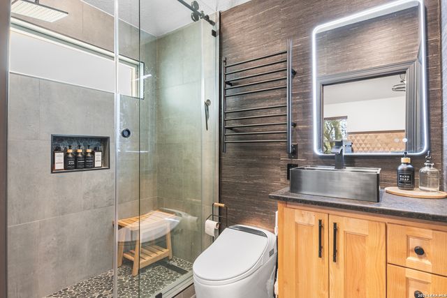 169 Nueces, Boerne, TX 78006