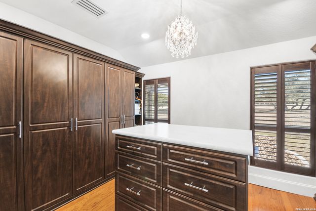 169 Nueces, Boerne, TX 78006