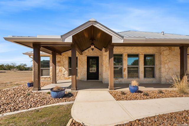 169 Nueces, Boerne, TX 78006