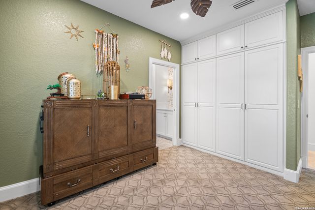 169 Nueces, Boerne, TX 78006