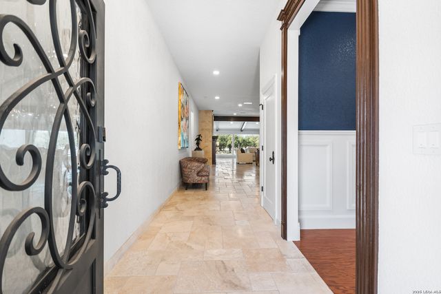 169 Nueces, Boerne, TX 78006