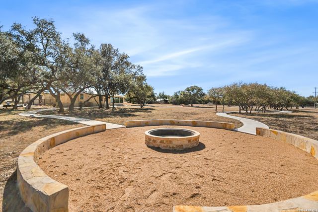 169 Nueces, Boerne, TX 78006