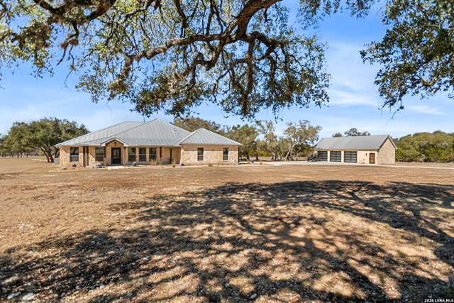 169 Nueces, Boerne, TX 78006
